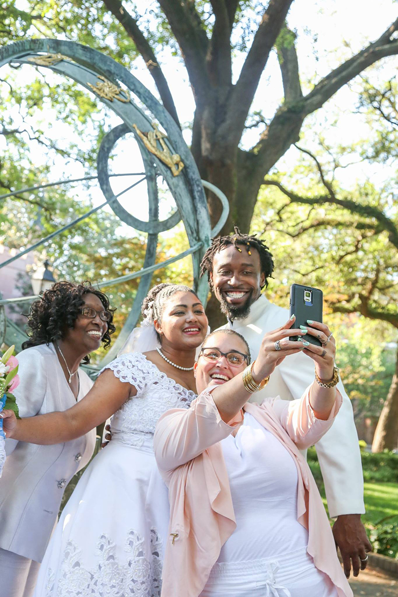 Elopement in Savannah - Family Selfie time Troup Square