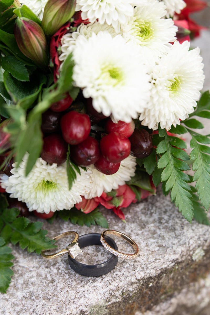 Elope to Savannah makes their own gorgeous bouquets that are included in your Savannah elopement package